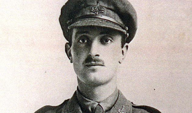 Extraordinary courage of First World War hero immortalised in bronze