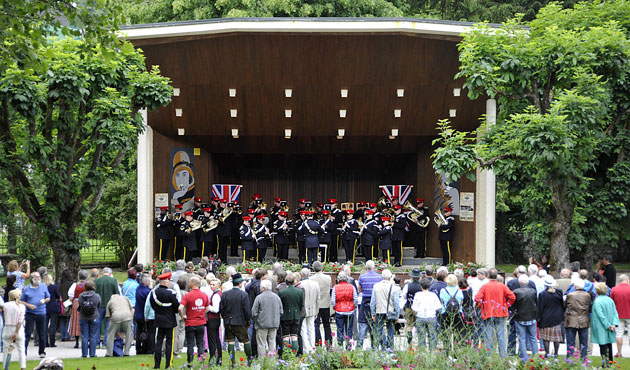 Great War parade revisits where it all began