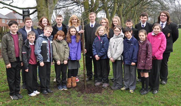 Wolsingham school adds new oak to first war memorial
